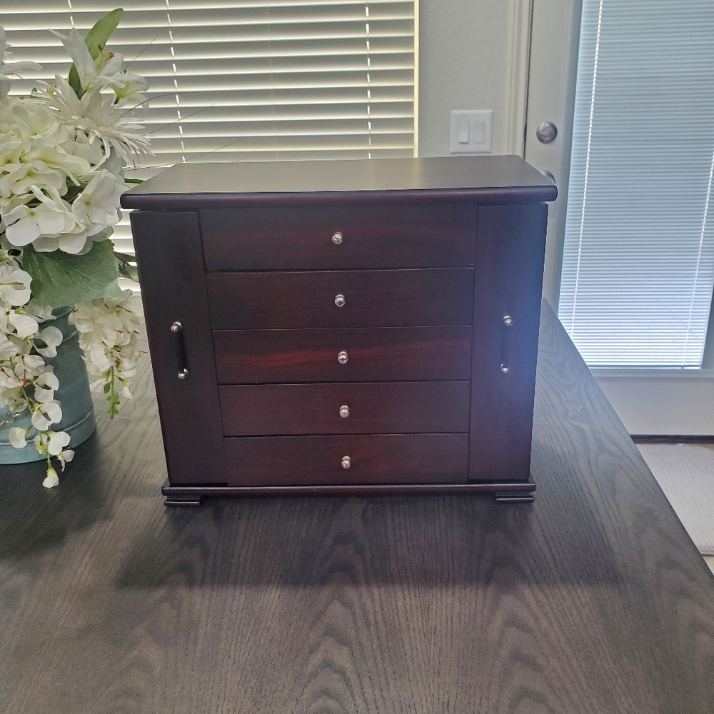 Jewelry Box